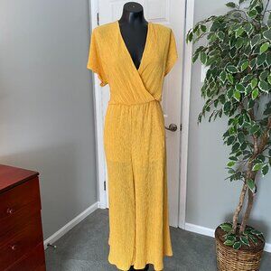 All In Favor Plisse Surplice Wide Leg Jumpsuit Size S